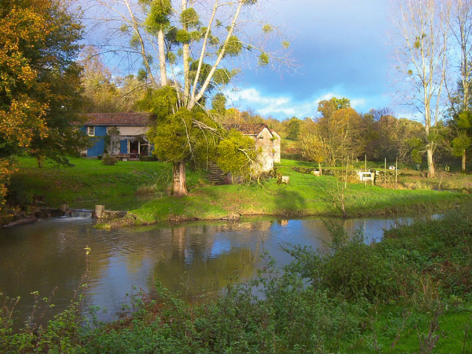 Moulin De Mois-Buiten