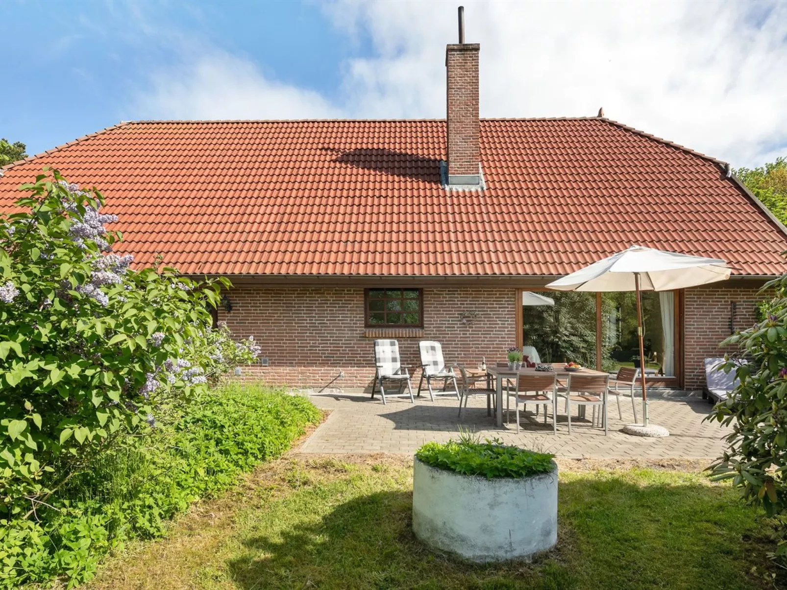 "Iiro" - 2.5km from the sea-Buiten