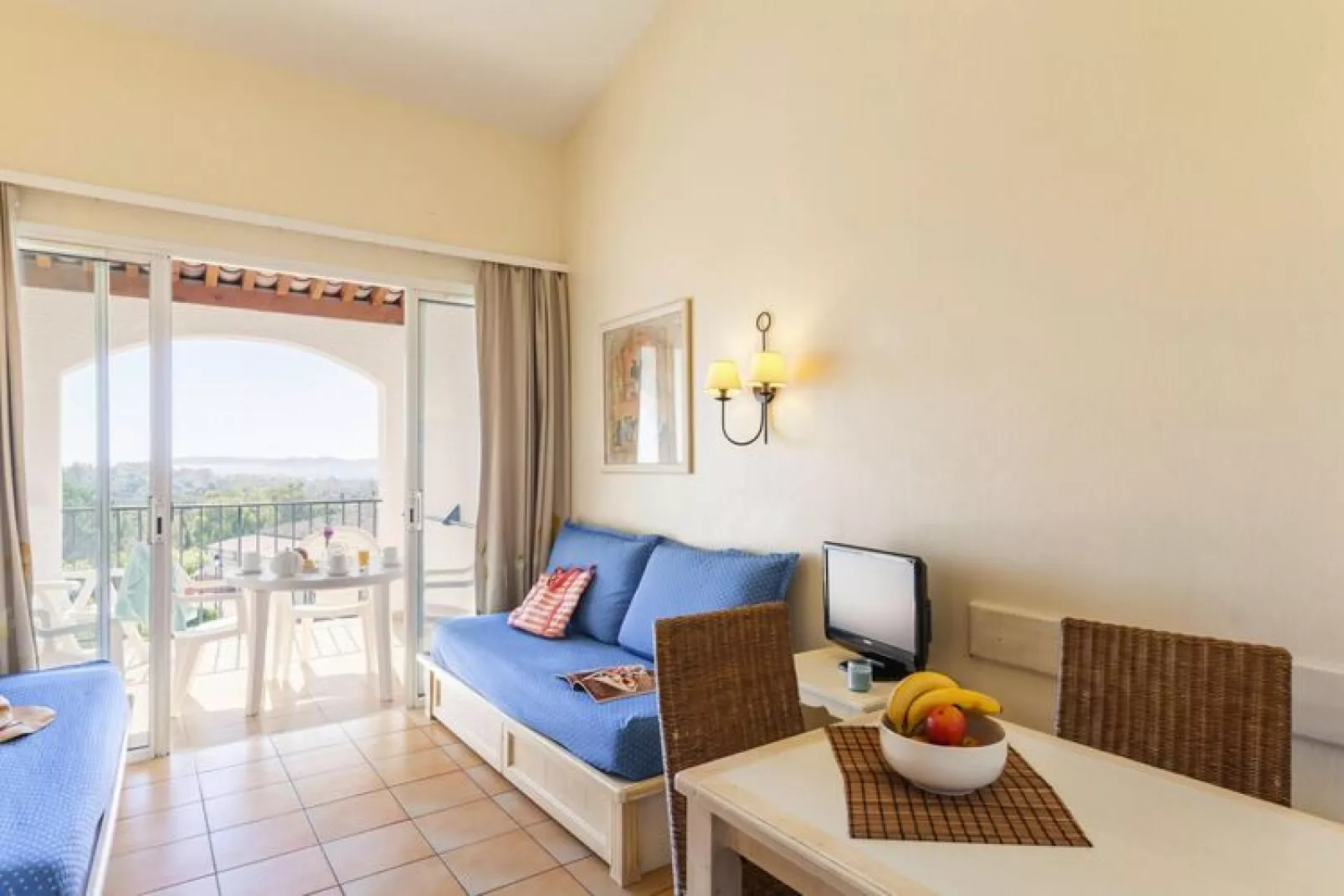 Residence Les Restanques du Golfe de St Tropez Grimaud - Appartement 7 personnes - 1 chambre  1 coin nuit Standard-Woonkamer