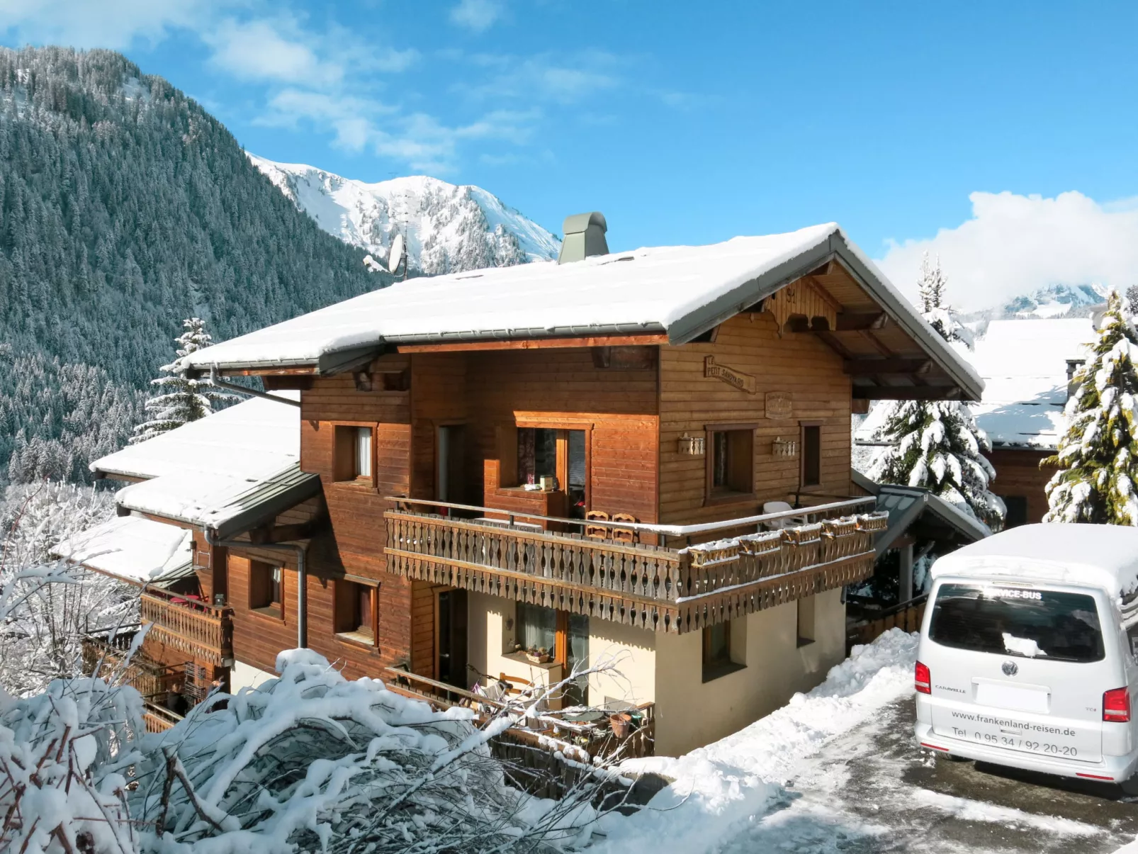 Le Petit Savoyard-Buiten