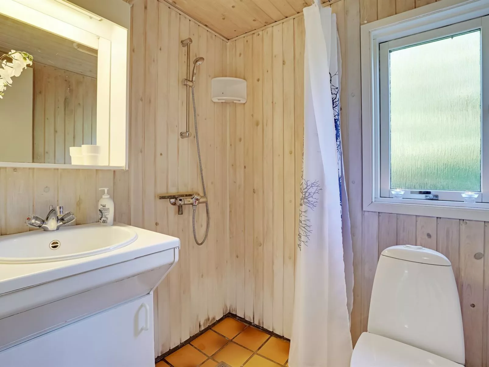 "Myrna" - 300m from the sea-Buiten