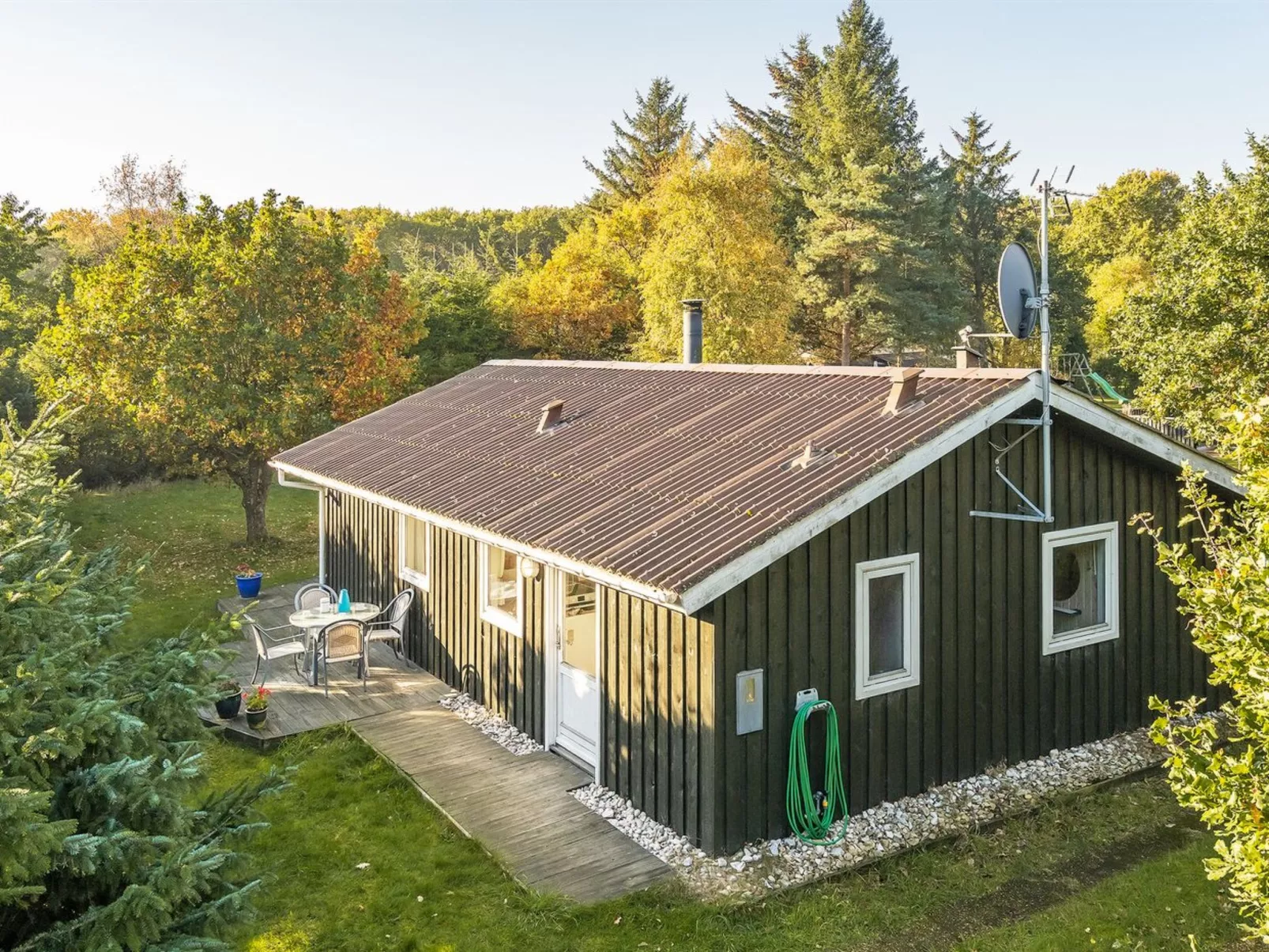 "Myrna" - 300m from the sea-Buiten