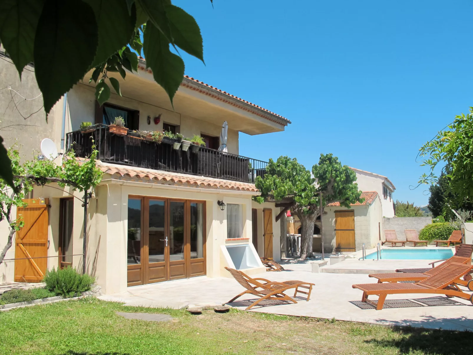 La Bastide Neuve-Buiten