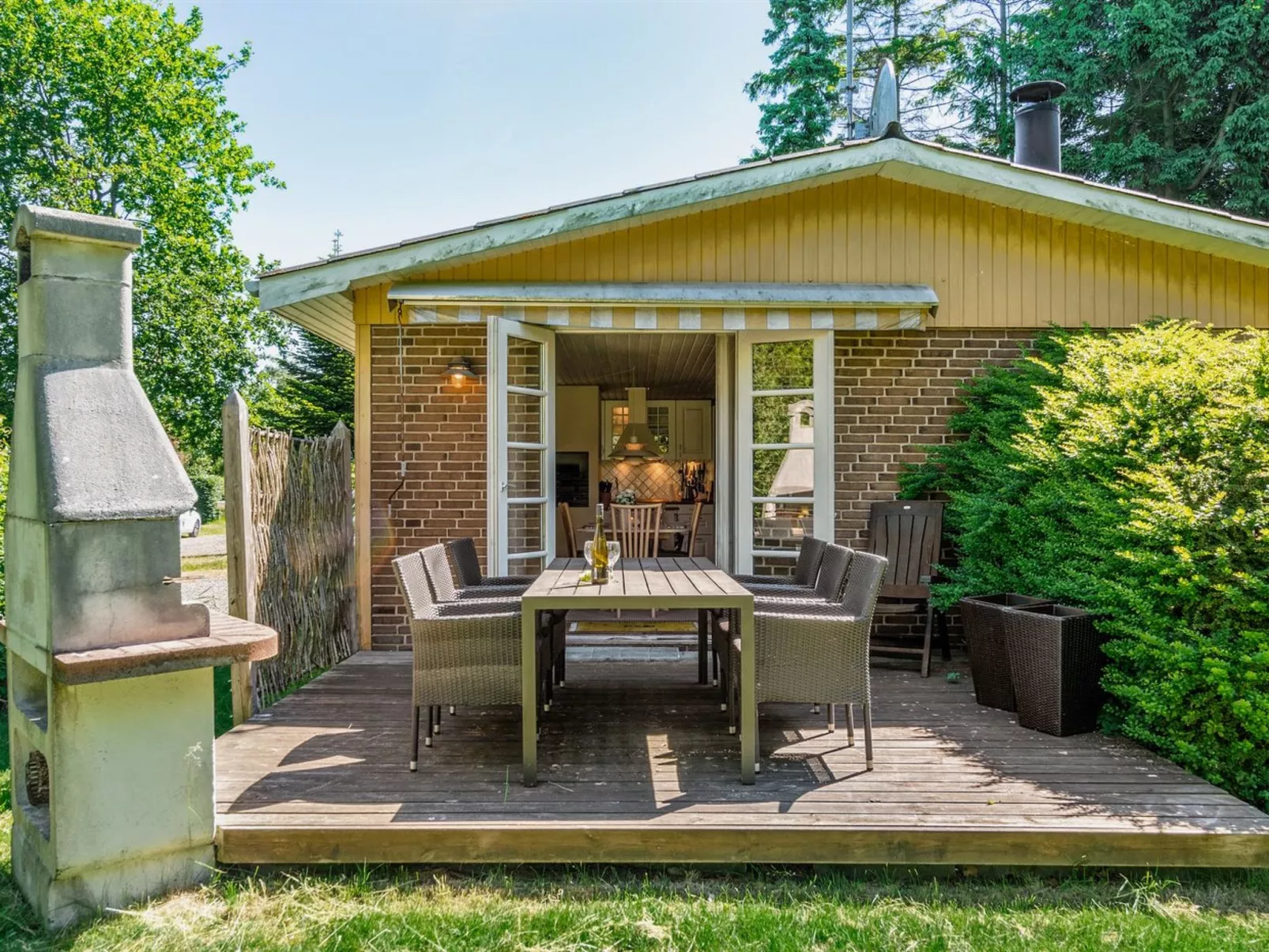 "Tjure" - 500m from the sea-Buiten