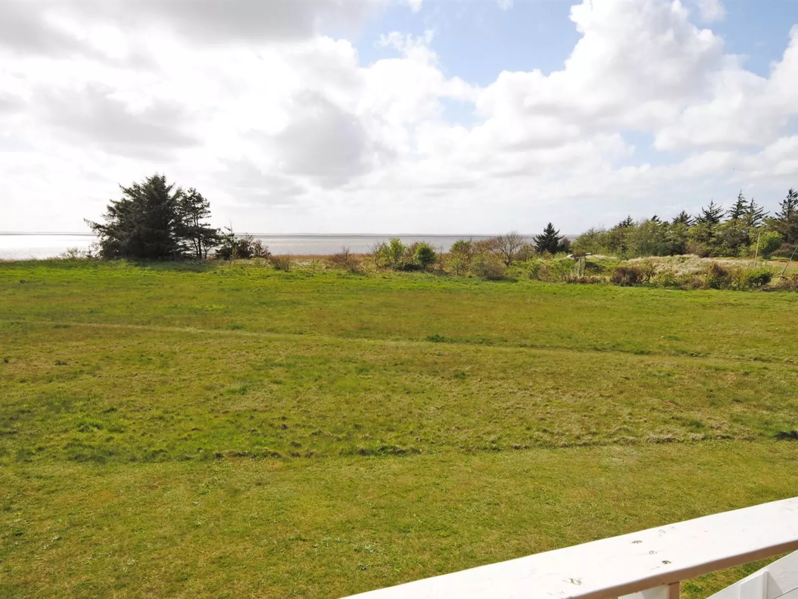 "Thorunn" - 100m to the inlet-Buiten