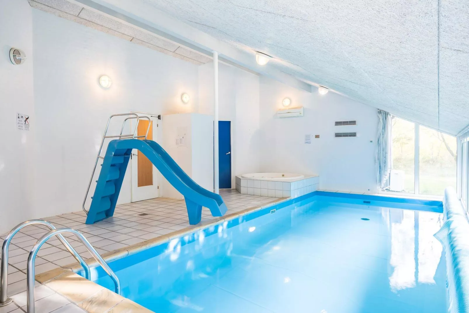 10 persoons vakantie huis in Nørre Nebel-Zwembad