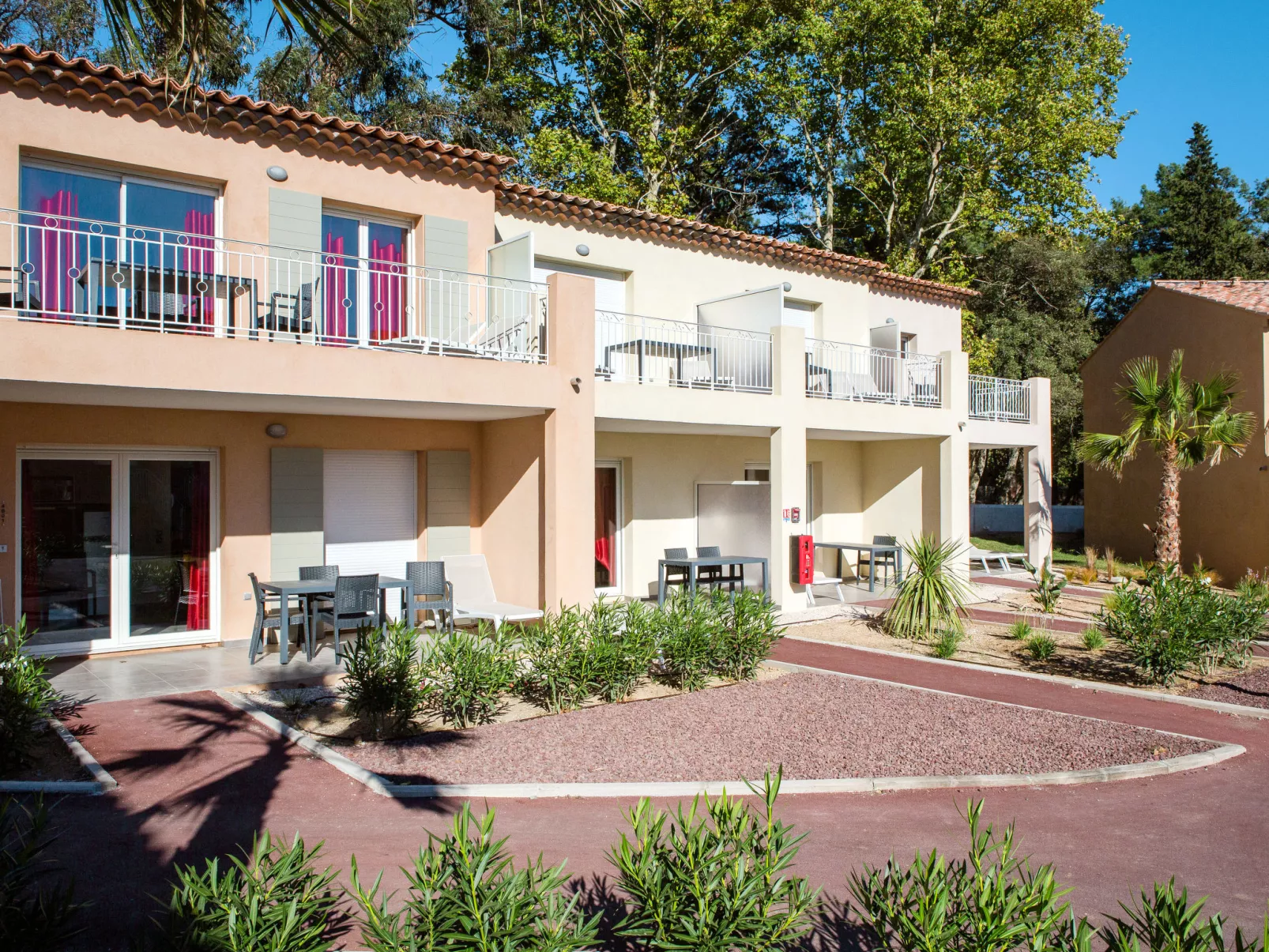 Les Perles de Saint Tropez-Buiten