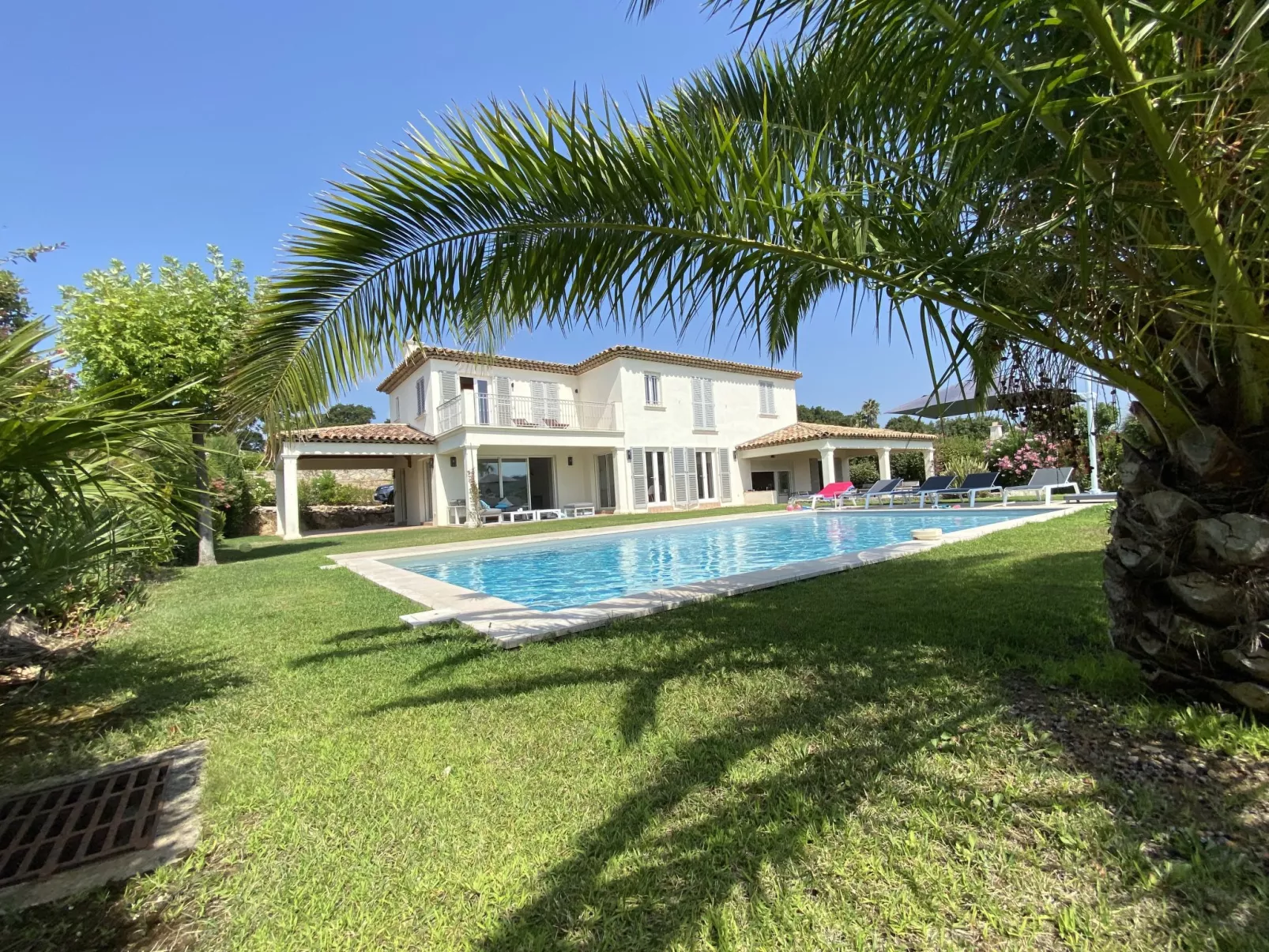Les Cycas-Buiten