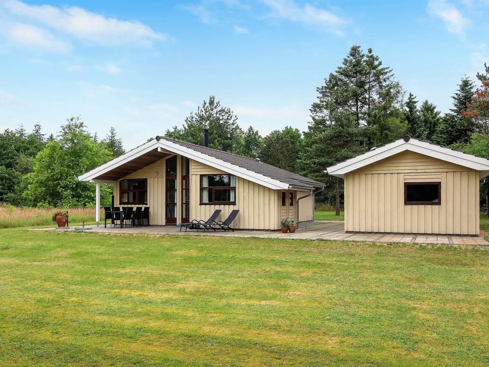 "Arvi" - 30km from the sea-Buiten
