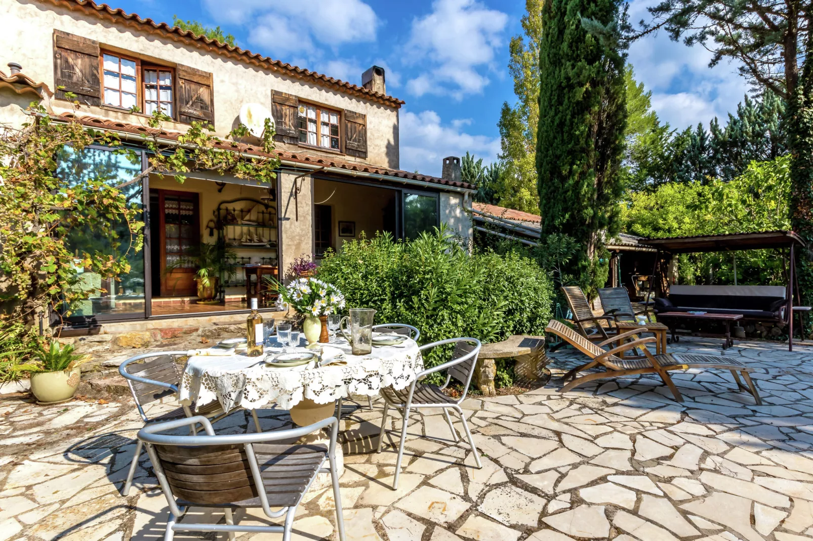 Maison de vacances Le Luc-Terrasbalkon