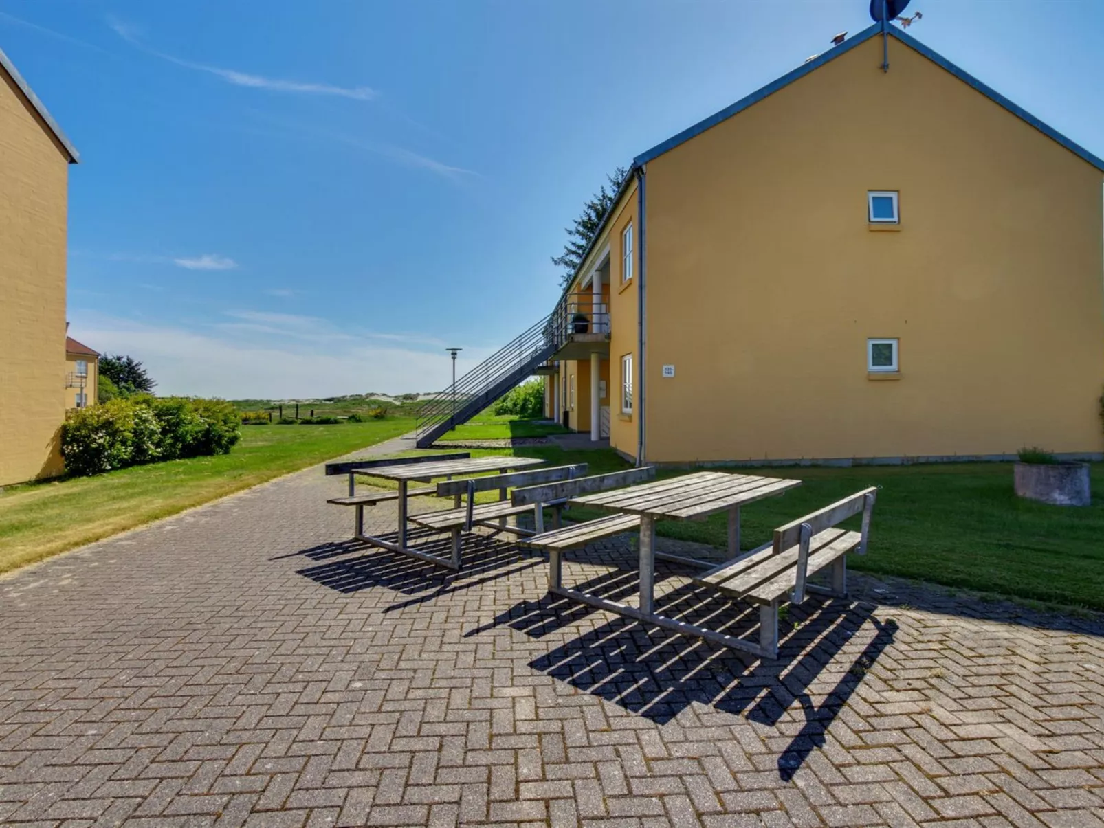 "Osfrid" - 100m from the sea-Buiten