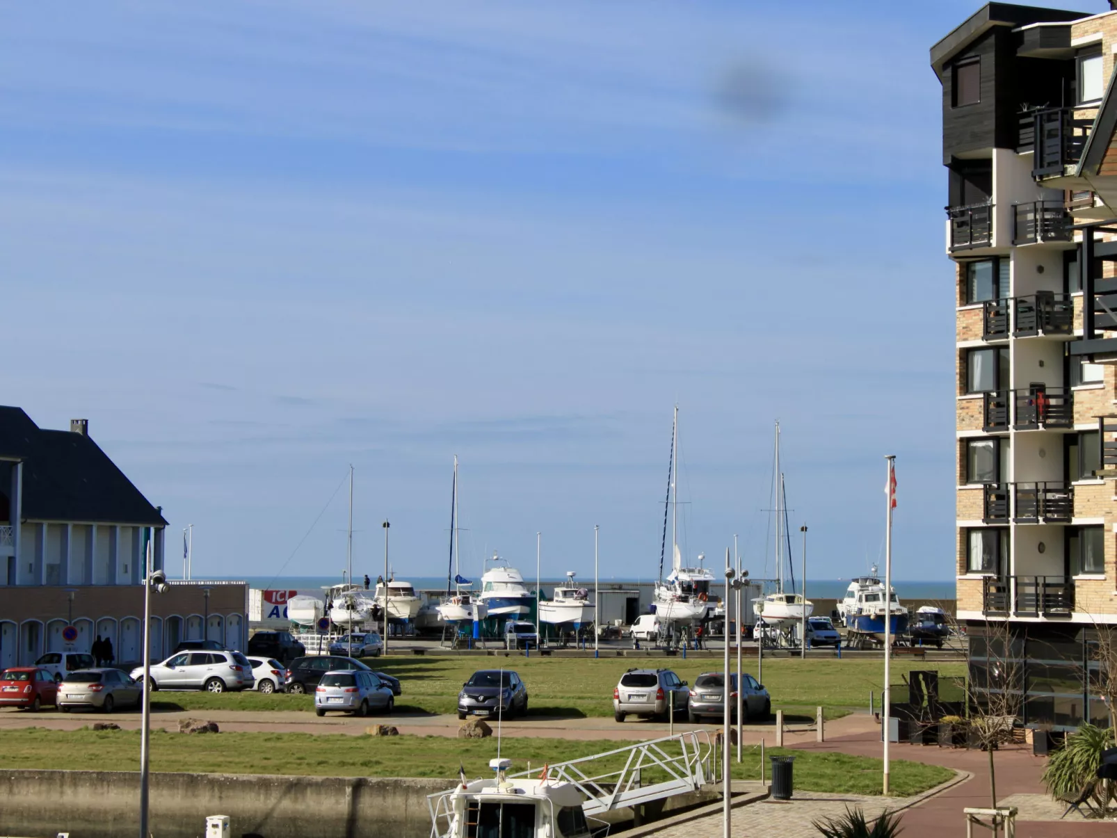 Les Marinas-Buiten