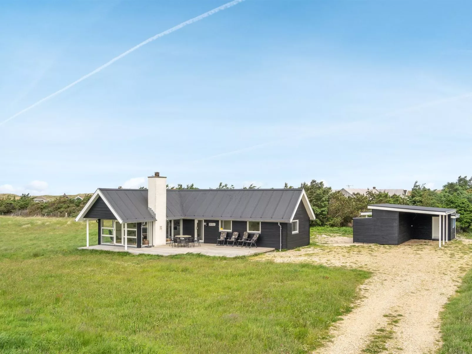 "Carelle" - 300m from the sea-Buiten