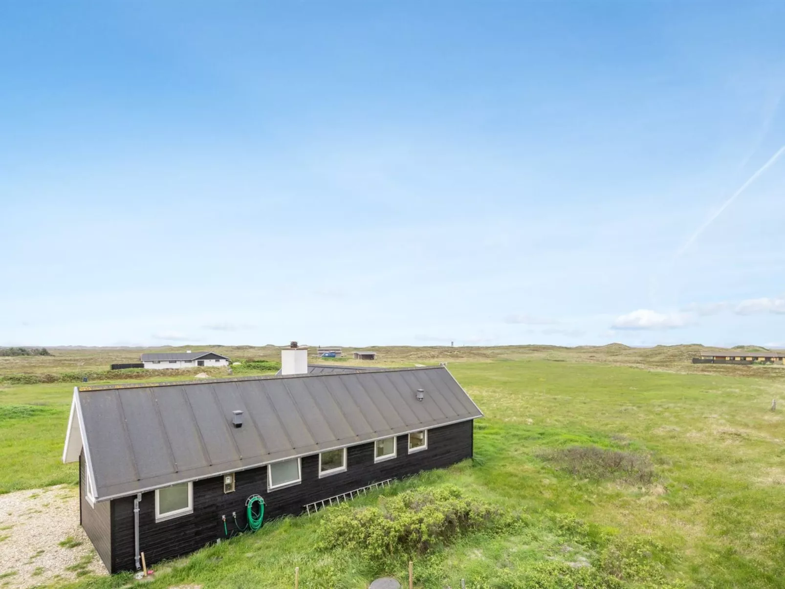 "Carelle" - 300m from the sea-Buiten