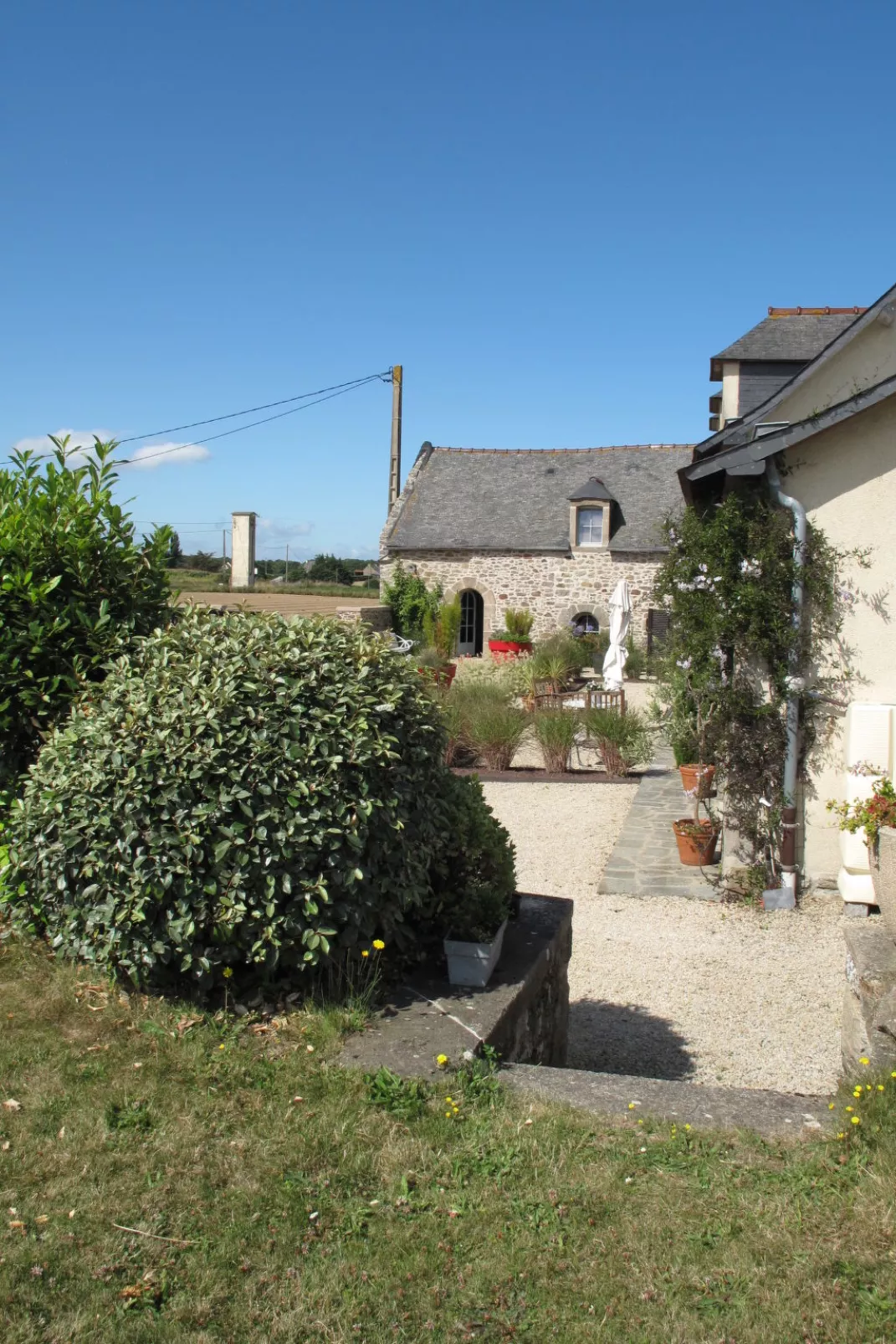 Les Quatrevais-Buiten