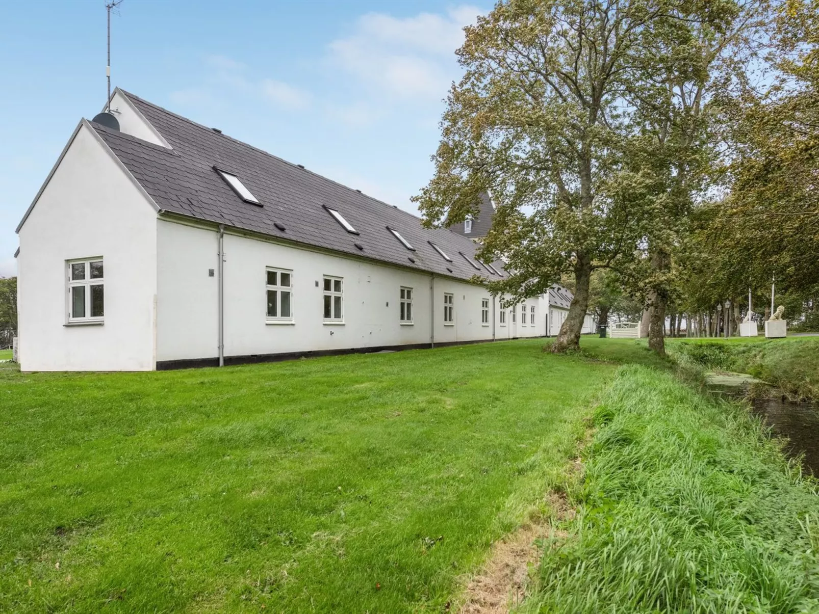 "Eini" - 4.5km from the sea-Buiten