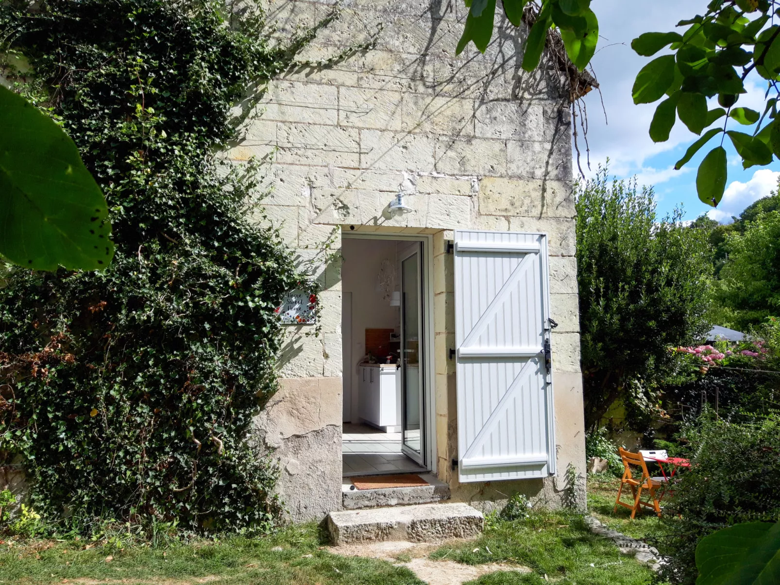 La petite maison blanche-Buiten