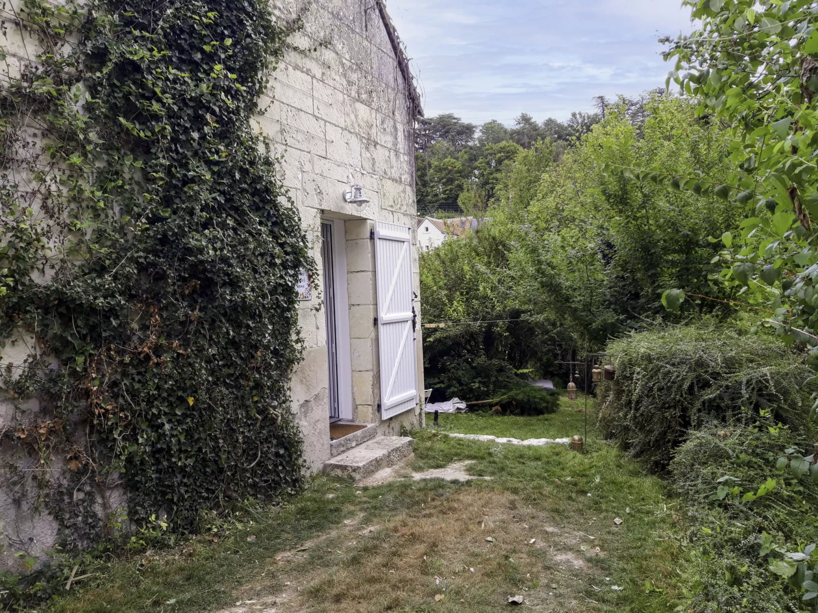 La petite maison blanche-Buiten