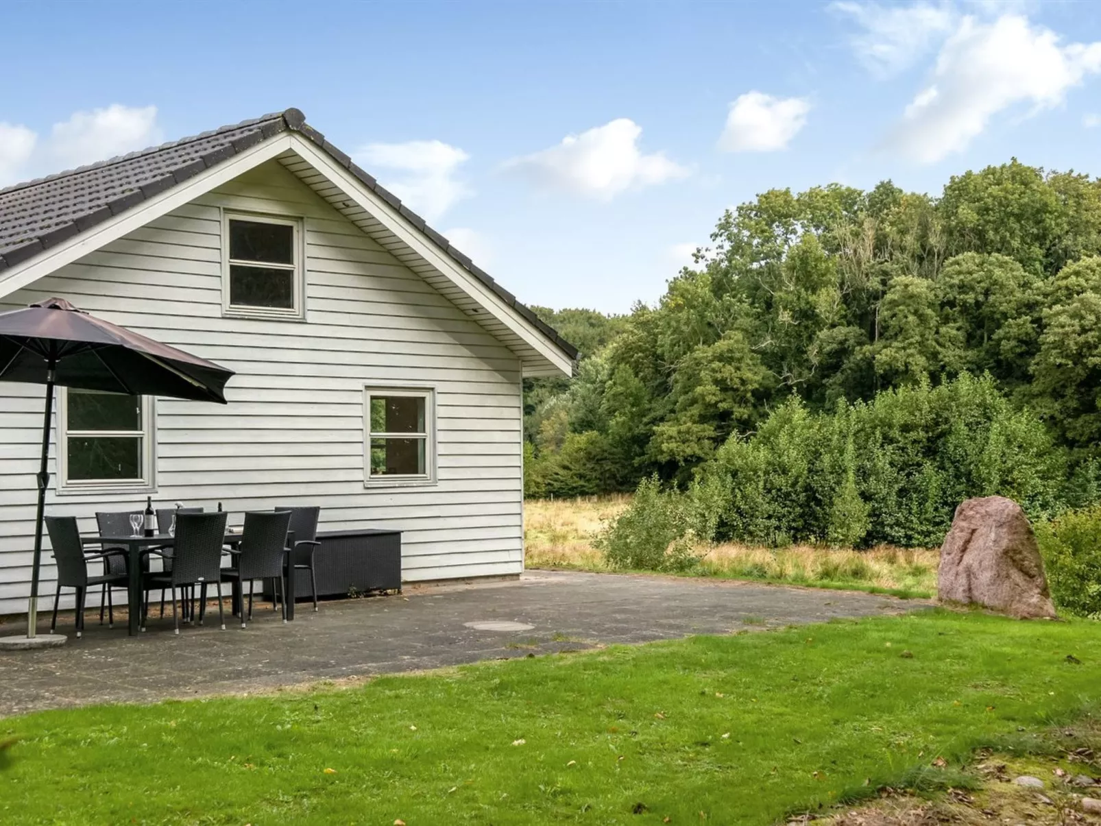 "Bjerund" - 250m from the sea-Buiten