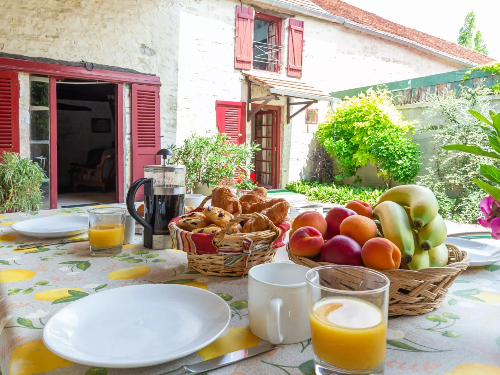 Chez Milou-Buiten