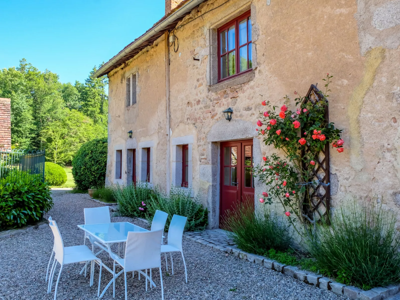 La Maison du Chateau-Buiten