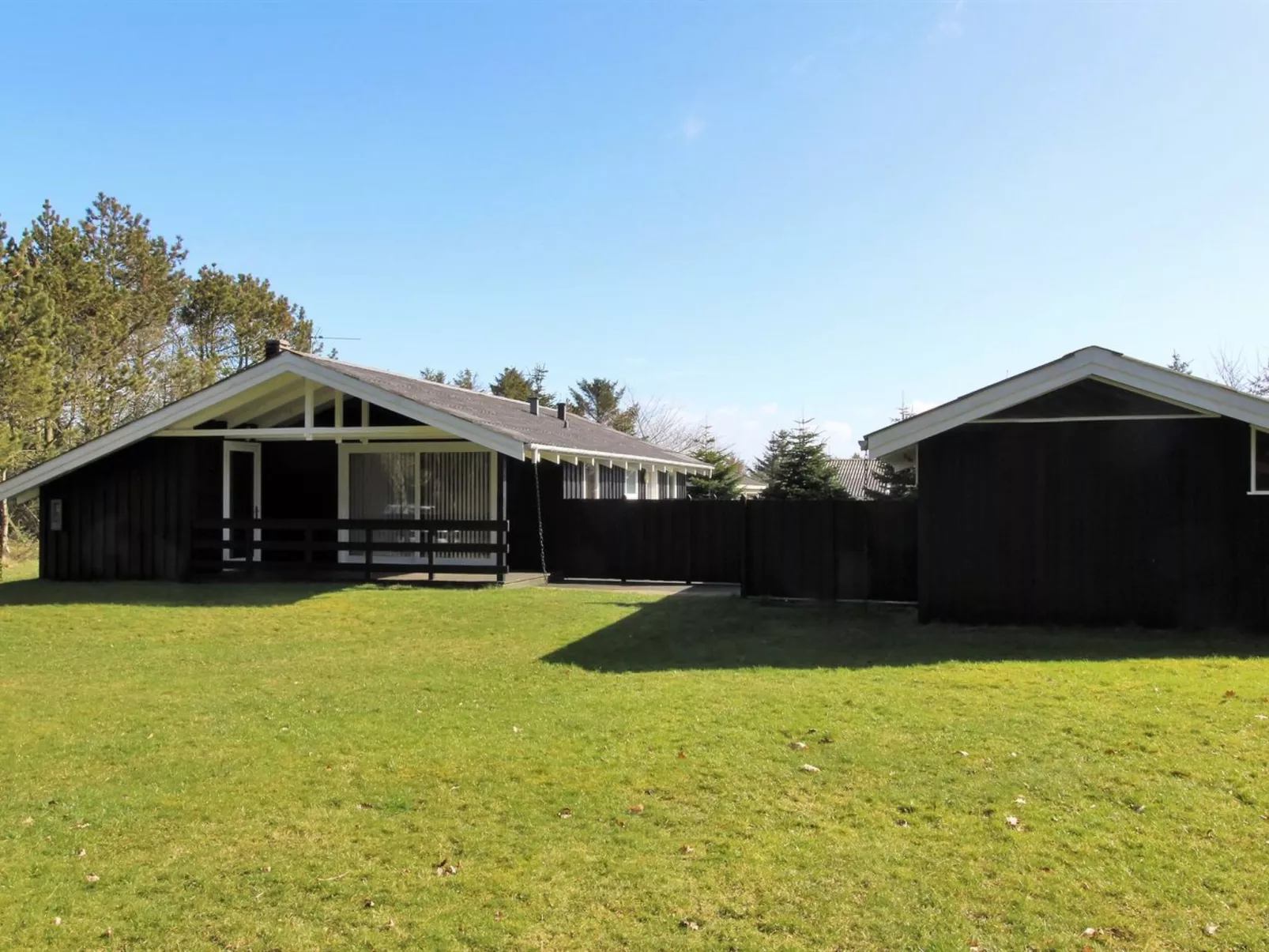 "Conradine" - 500m from the sea-Binnen