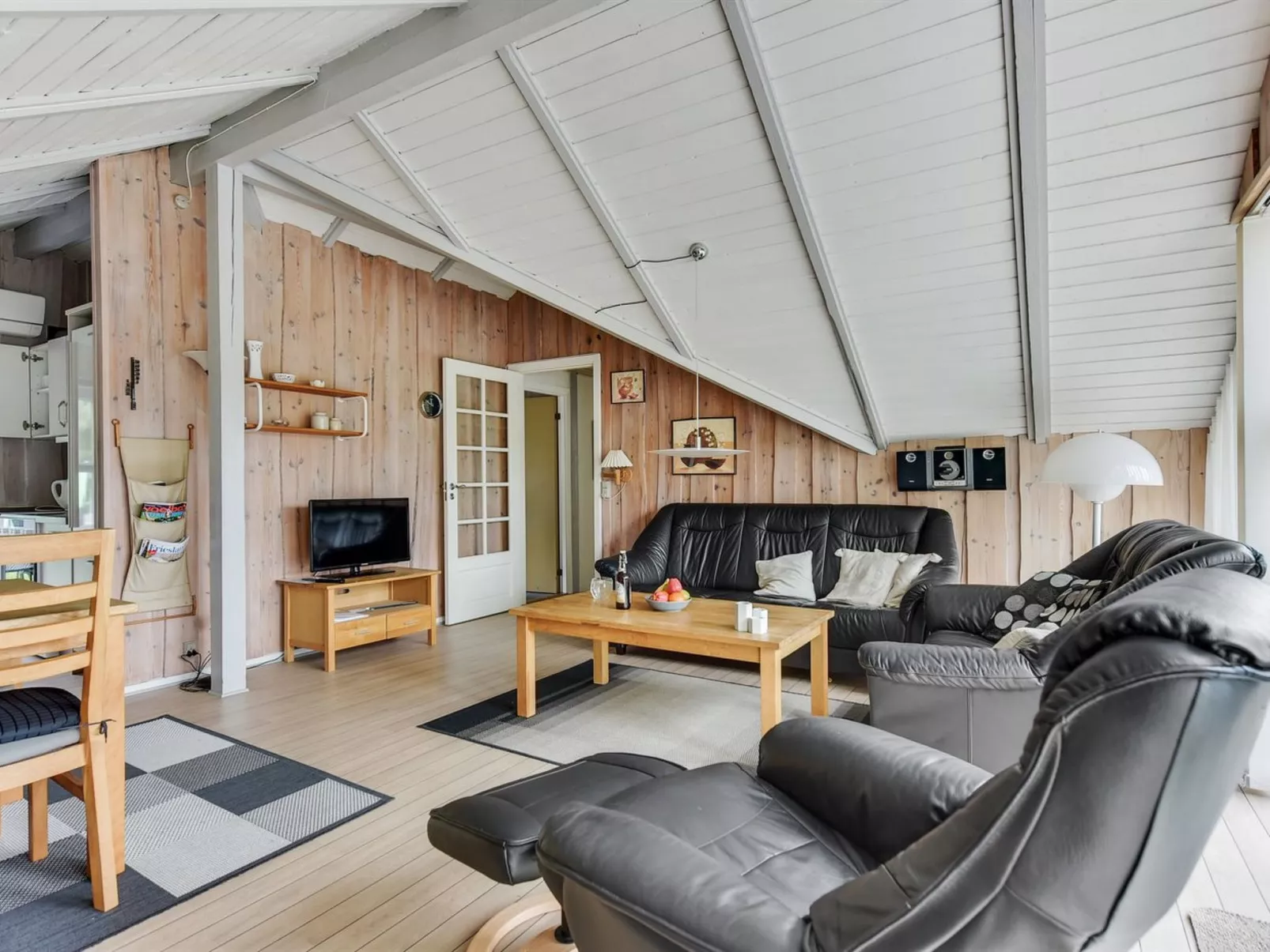 "Ines" - 25km from the sea-Buiten
