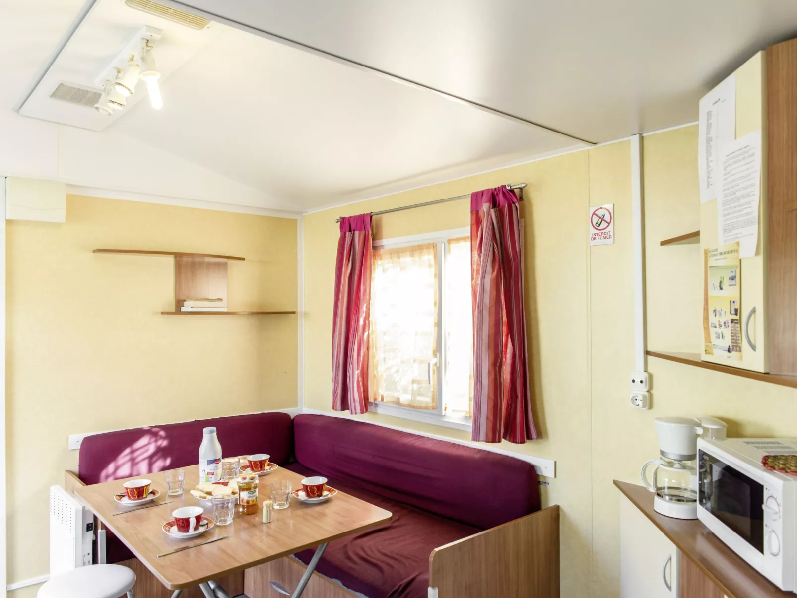 Camping La Plage-Binnen