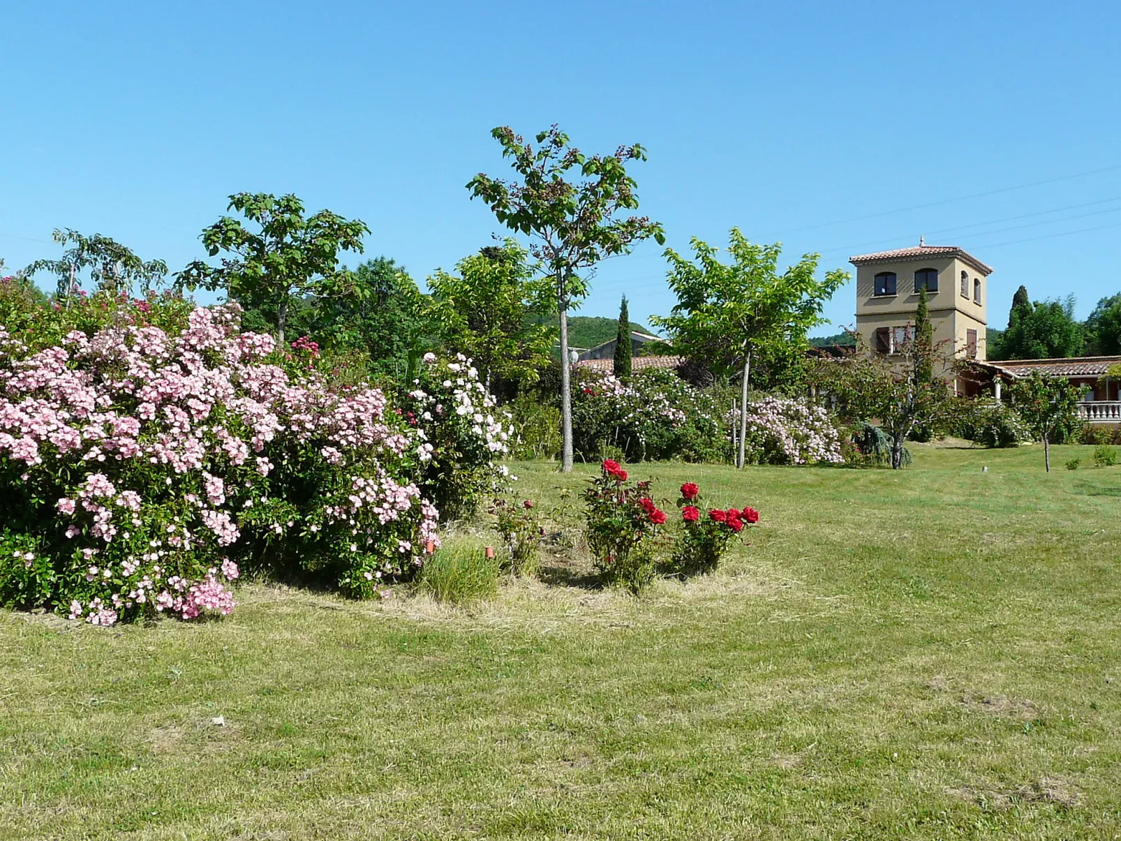 Les Ecuries-Buiten