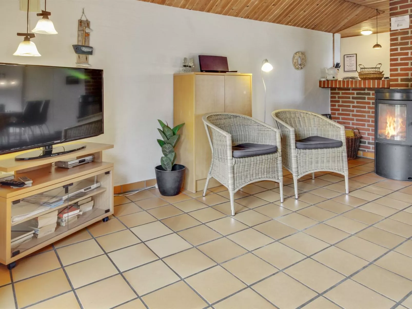 "Botulf" - 3.8km from the sea-Buiten