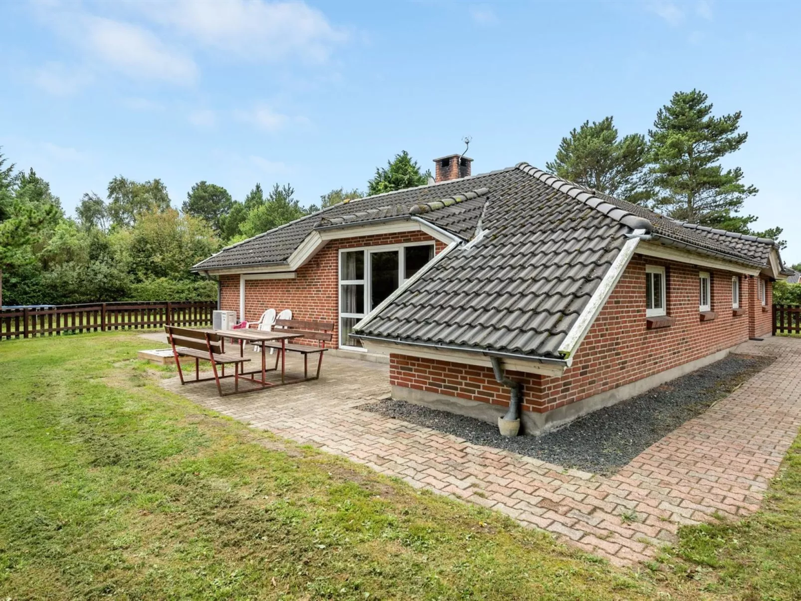 "Botulf" - 3.8km from the sea-Buiten