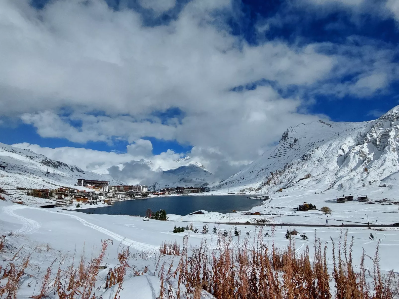 Les Moutières B1 et B2 (Val Claret)-Omgeving