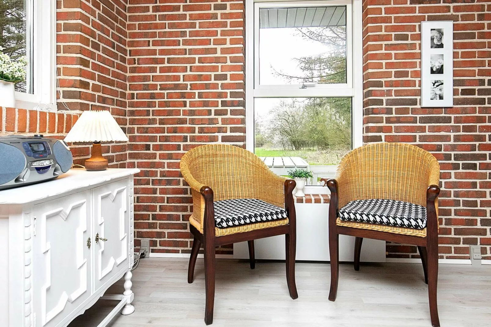 Schattig bakstenen huis in Øster Assels met een balkon-Binnen