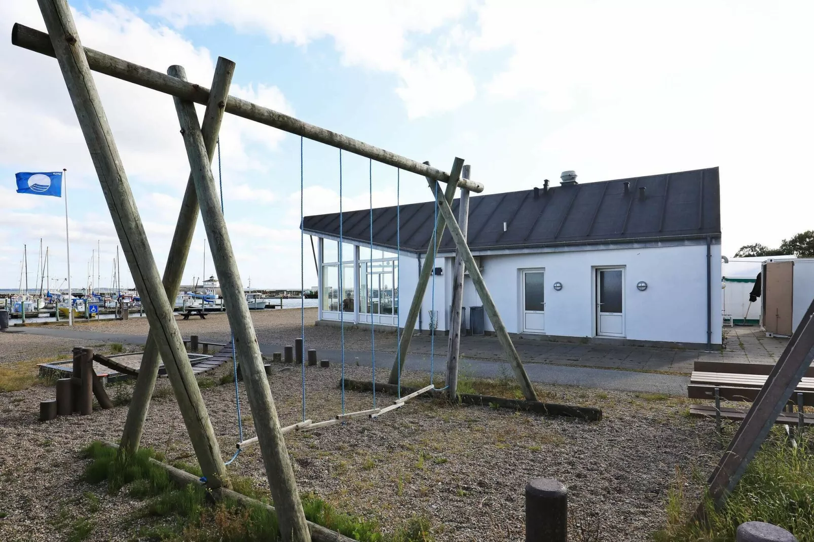 Schattig bakstenen huis in Øster Assels met een balkon-Niet-getagd