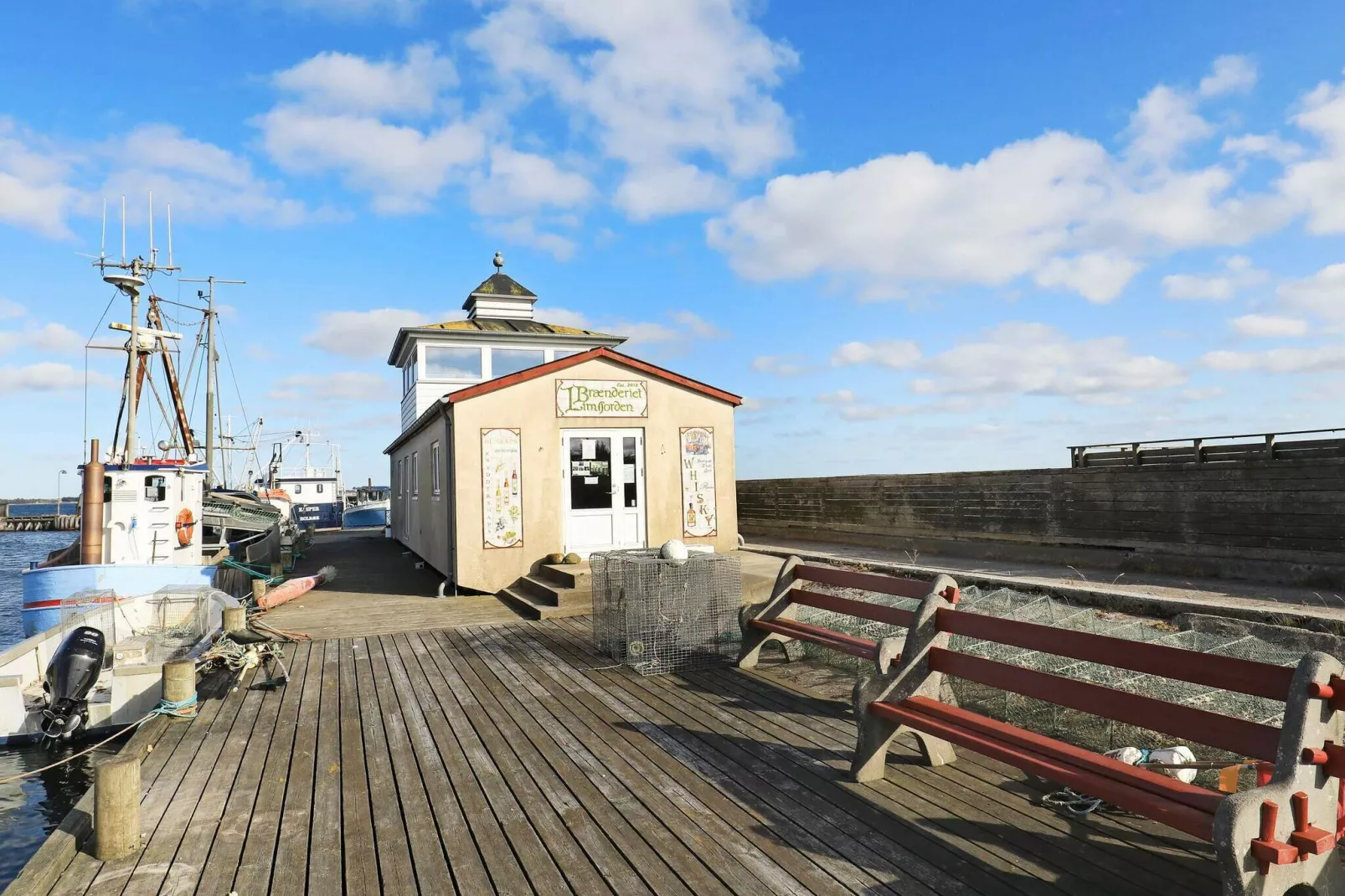 Schattig bakstenen huis in Øster Assels met een balkon-Niet-getagd