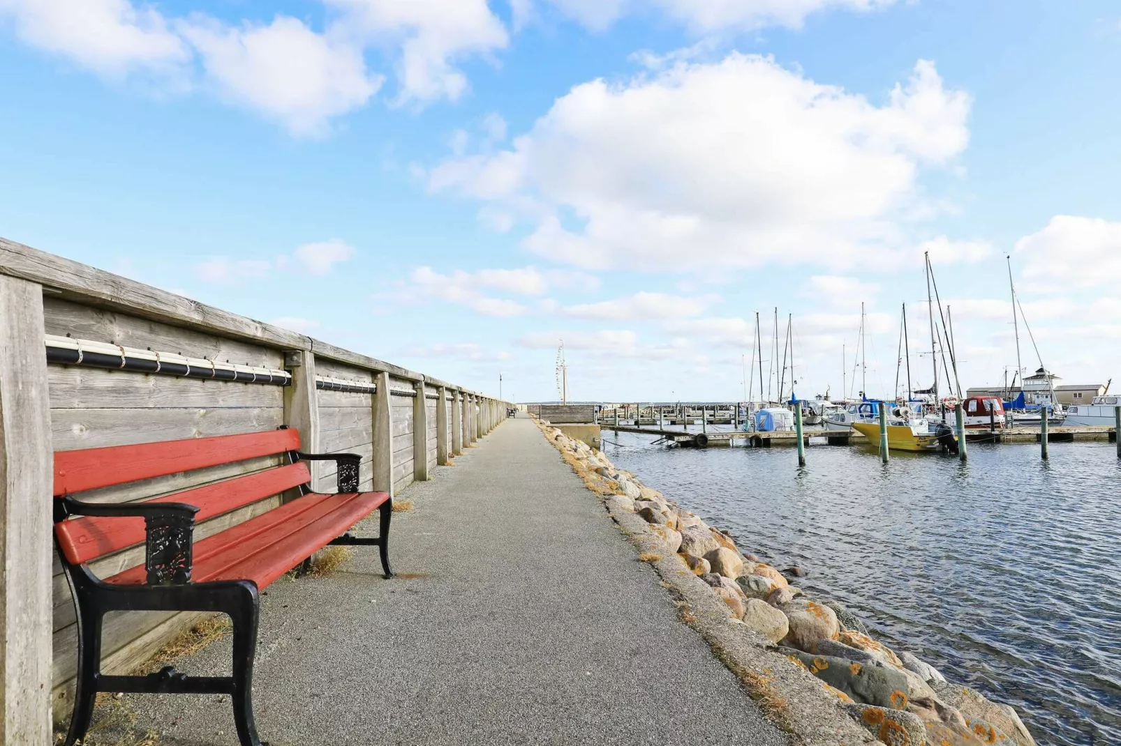 Schattig bakstenen huis in Øster Assels met een balkon-Niet-getagd