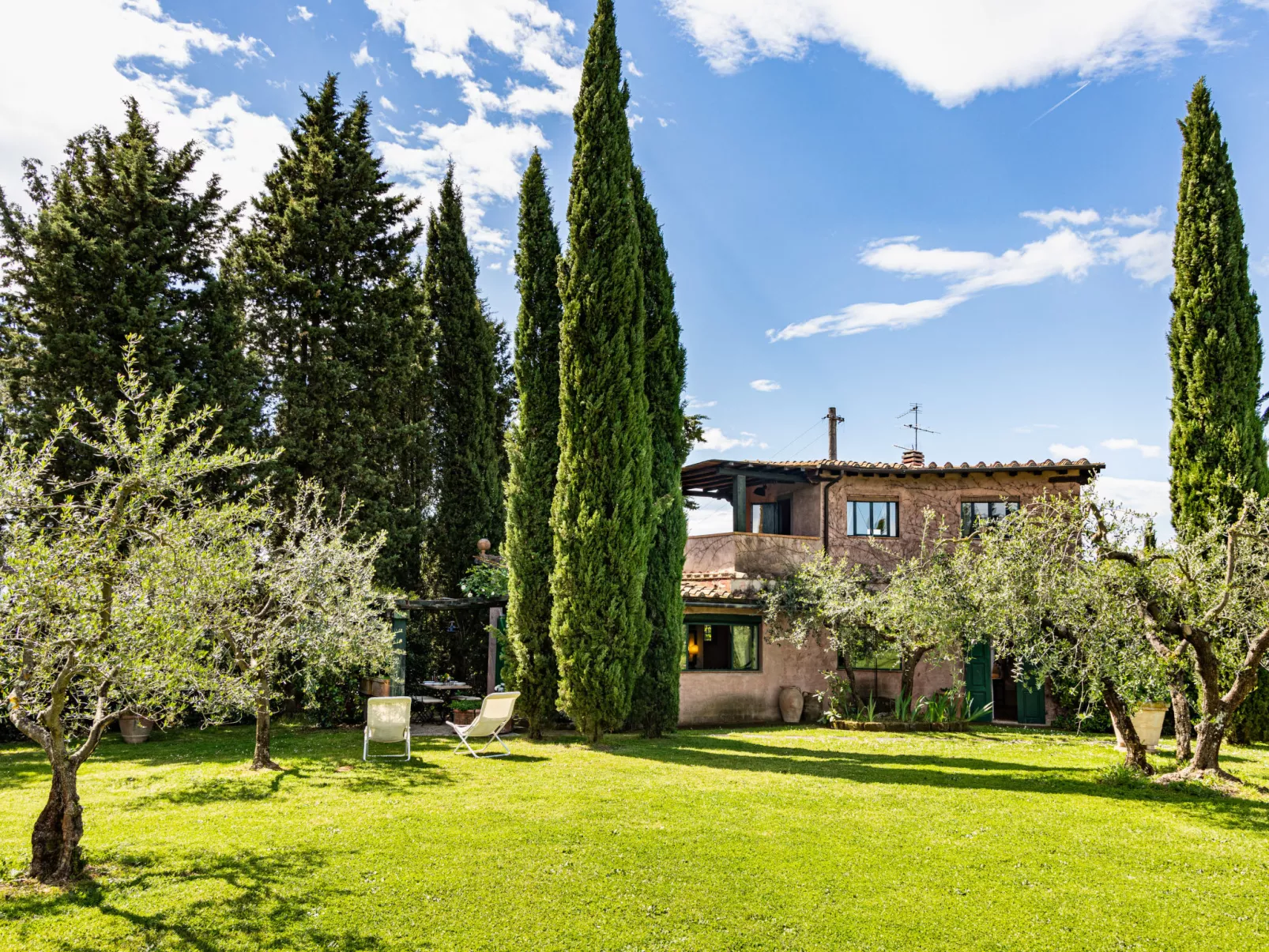 La Torre + Fienile + Casa Prato-Buiten