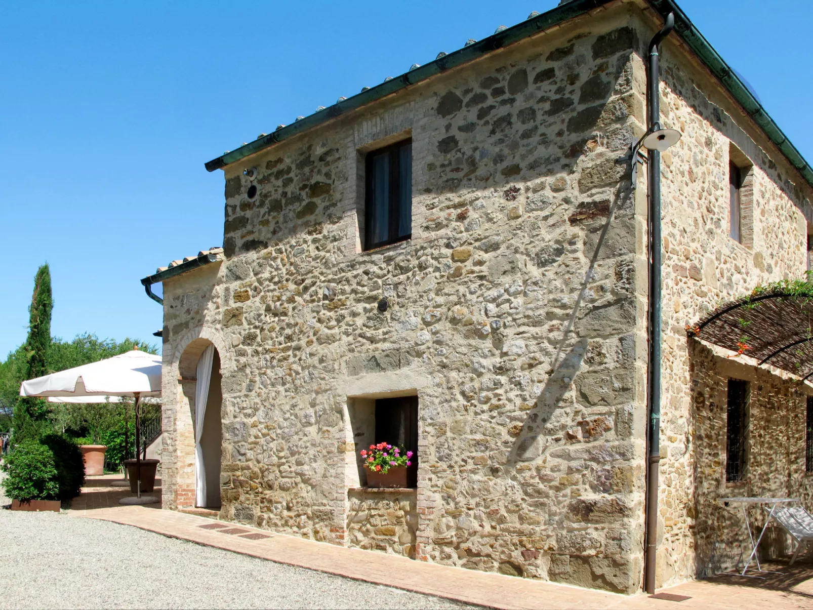 Piettorri - Ginestra-Buiten