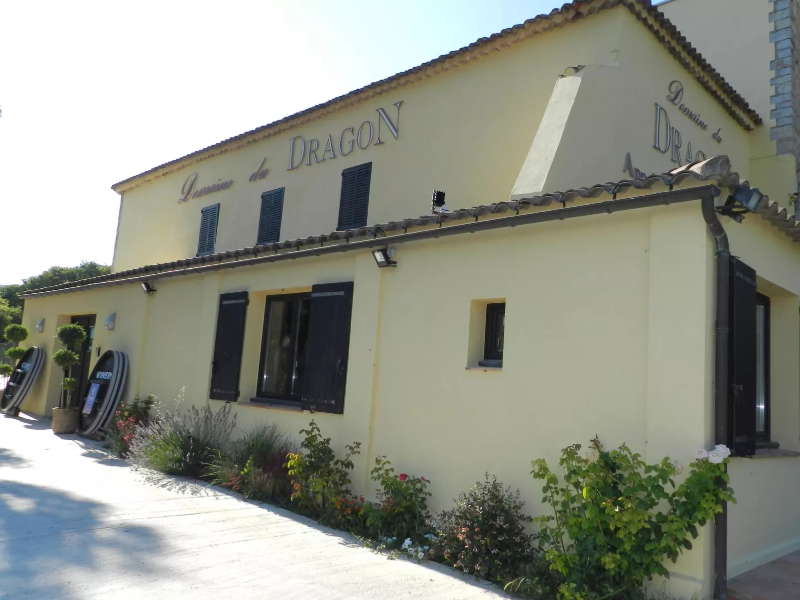 Domaine du Dragon-Binnen