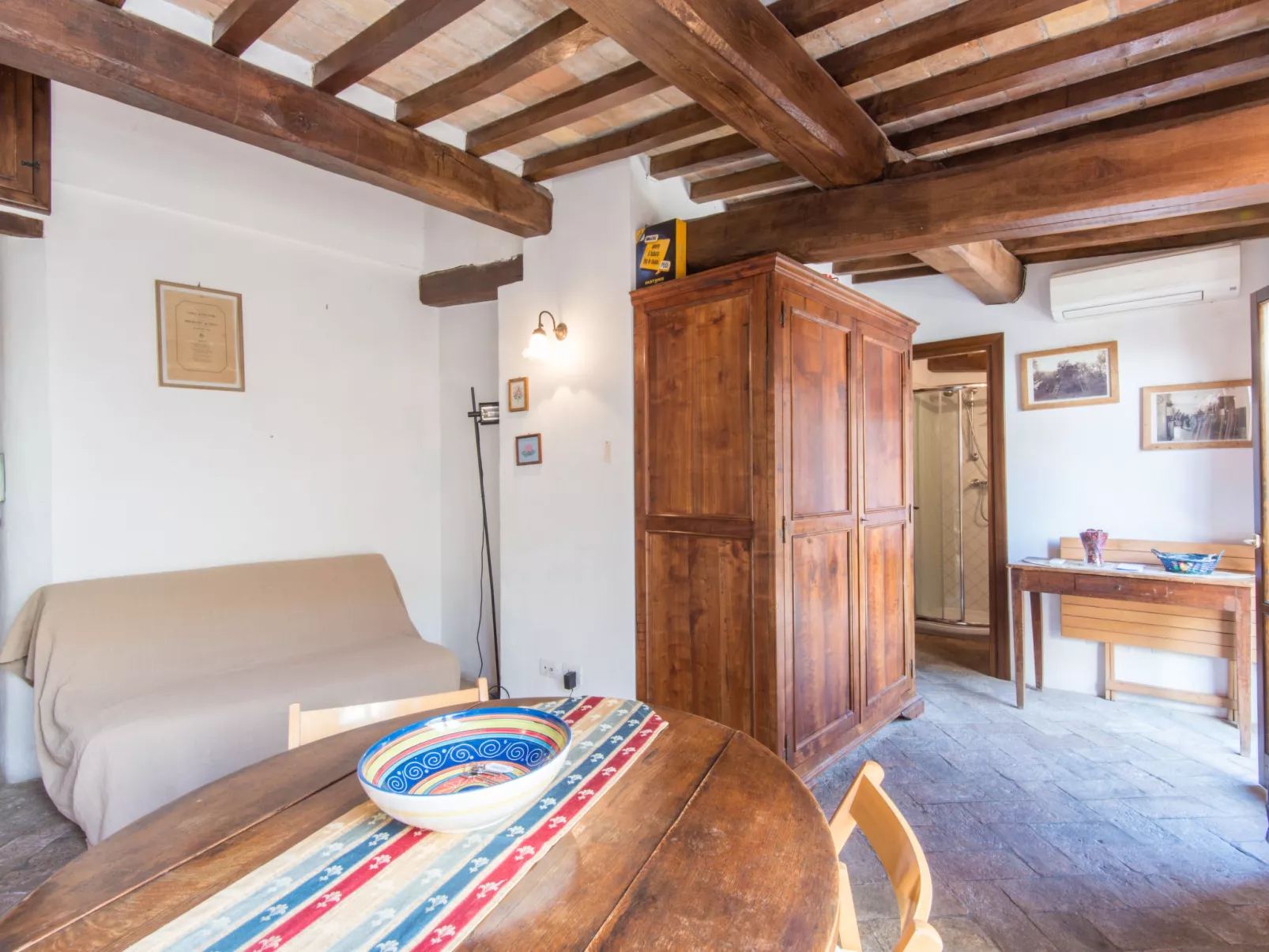 Charming Terrace-Binnen
