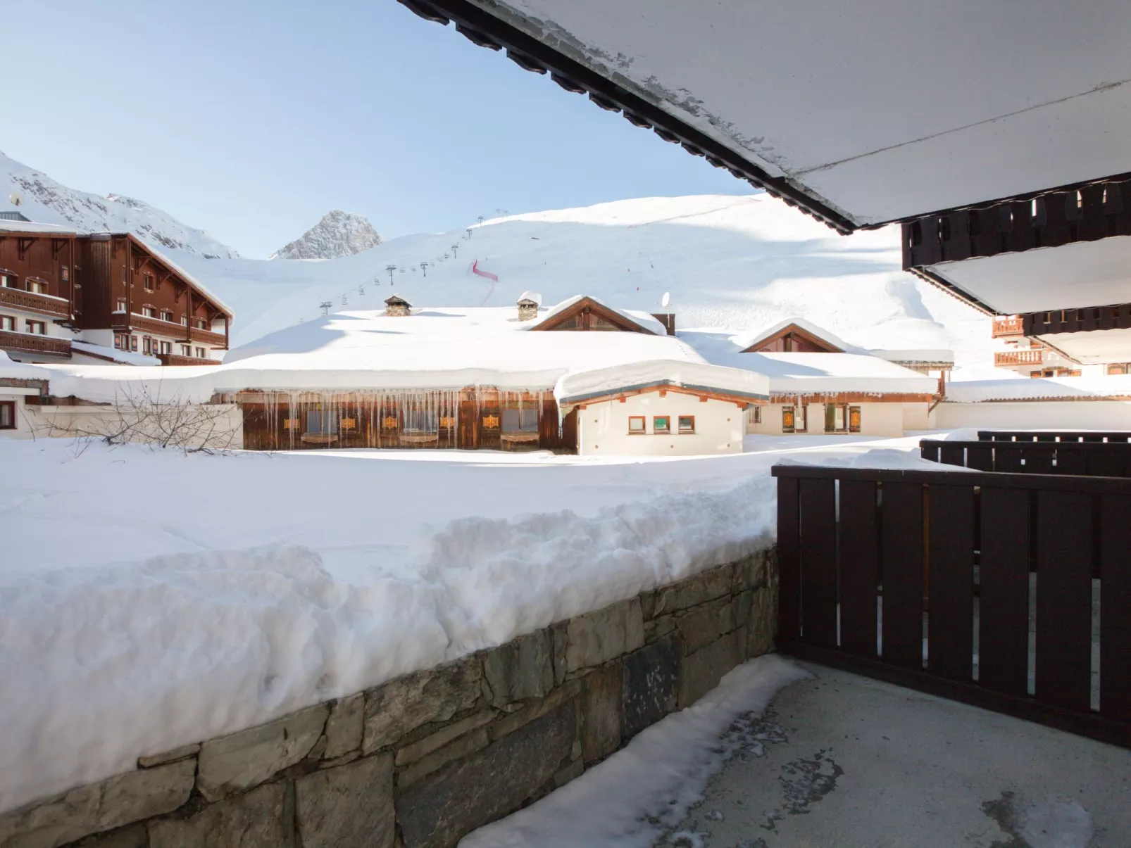 Chalet Club (Val Claret)-Buiten