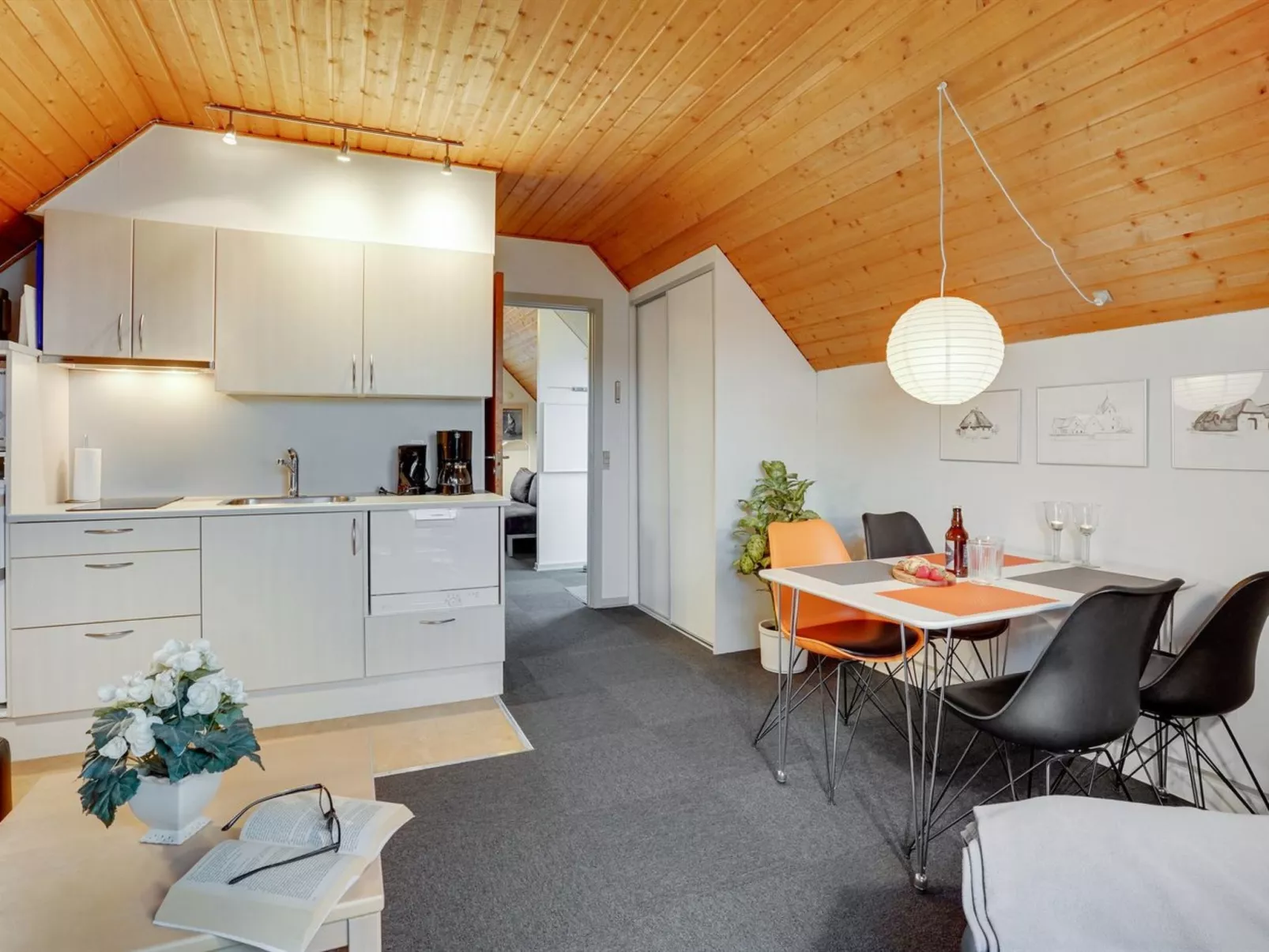 "Roya" - 1.9km from the sea-Binnen