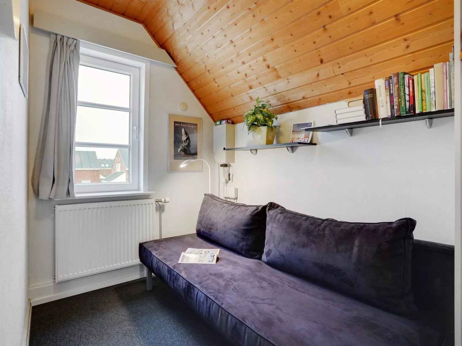 "Roya" - 1.9km from the sea-Binnen