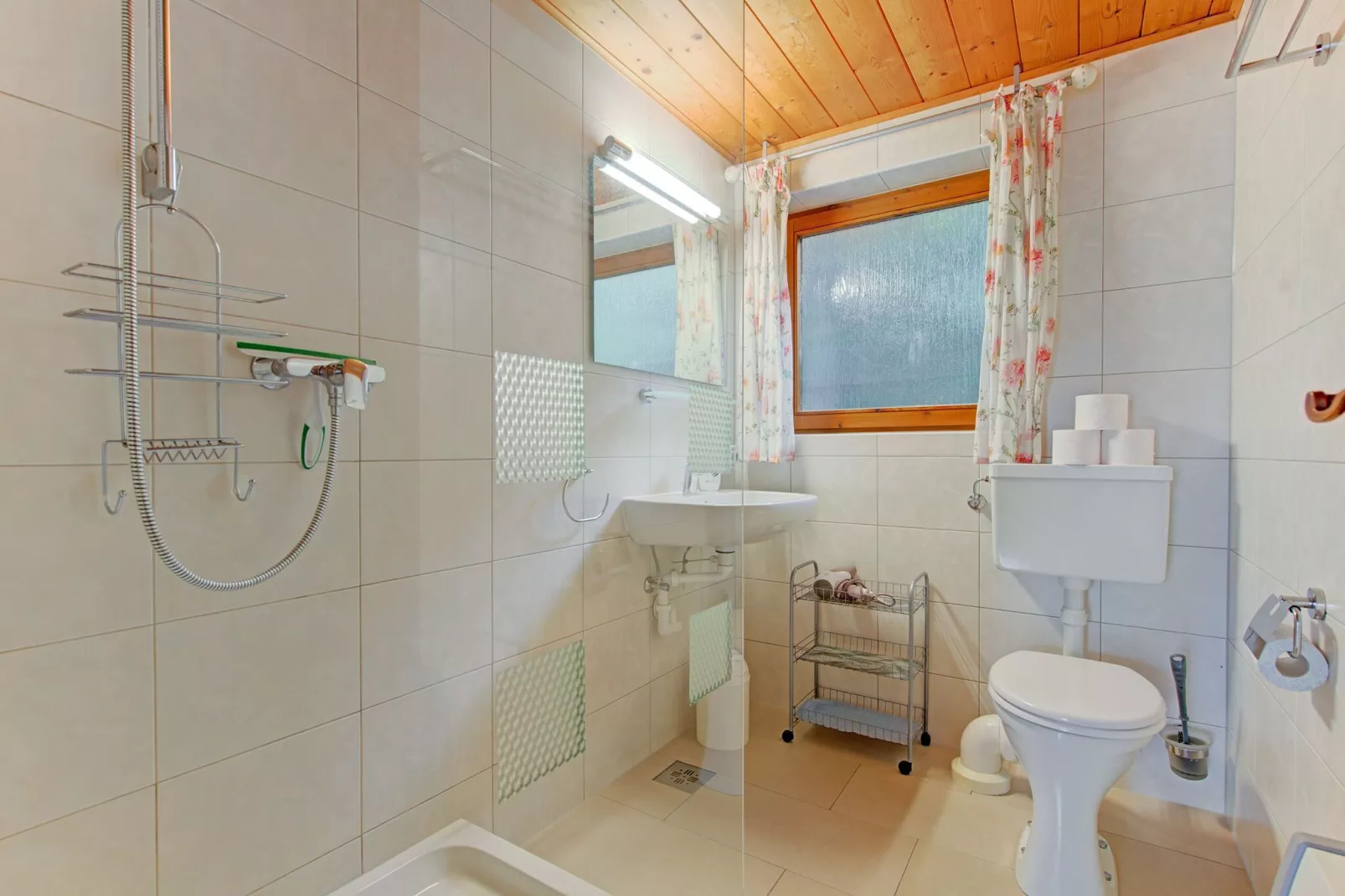 Chalet Dolomitenblick-Badkamer