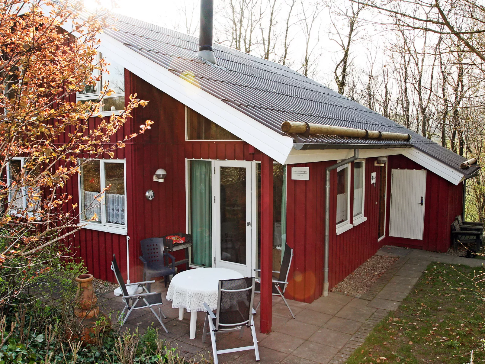 Haus am Wald-Buiten