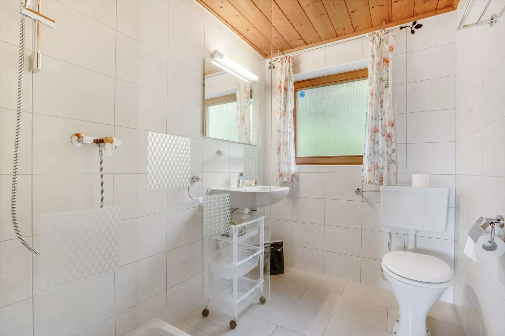 Chalet Dolomitenblick-Badkamer