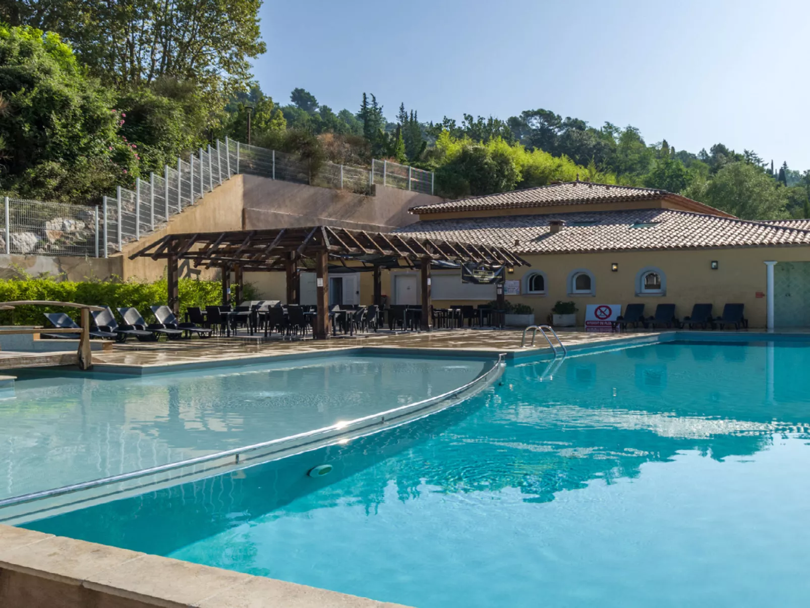 Domaine de Camiole-Binnen