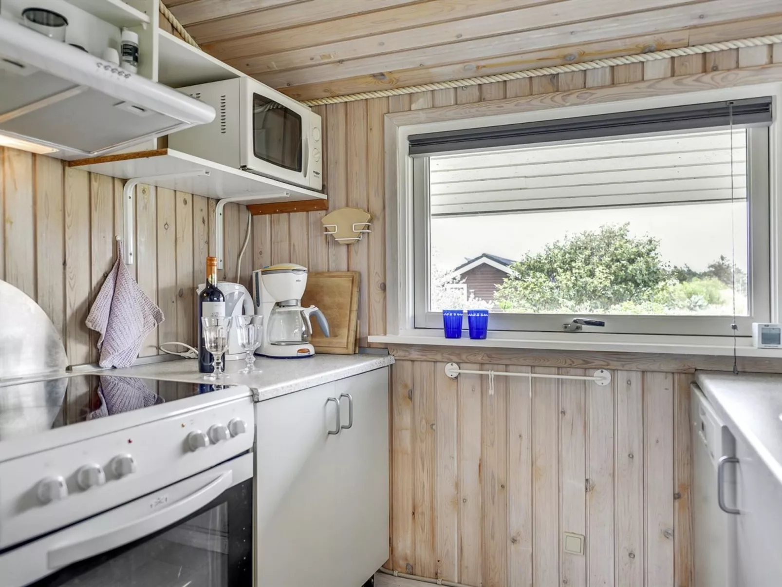 "Silia" - 1.3km from the sea-Binnen