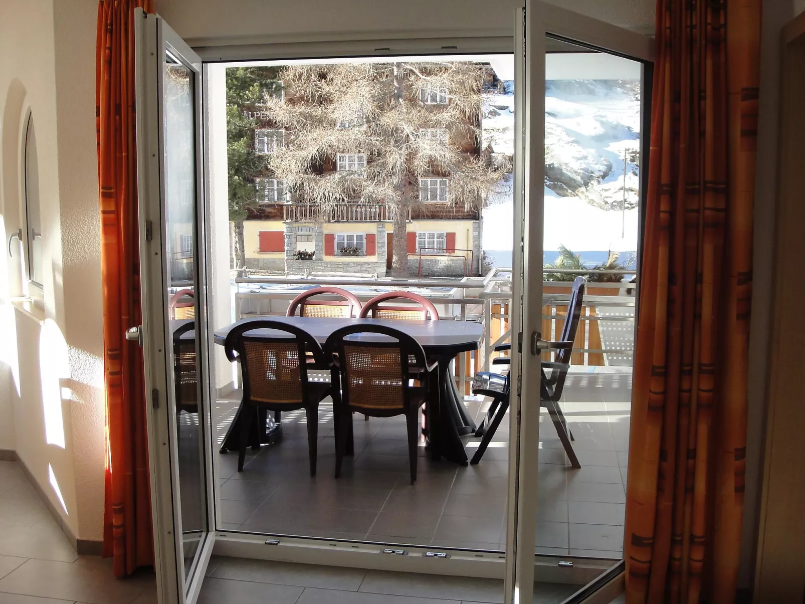 Haus Alpenstern, Wohnung Distel-Binnen