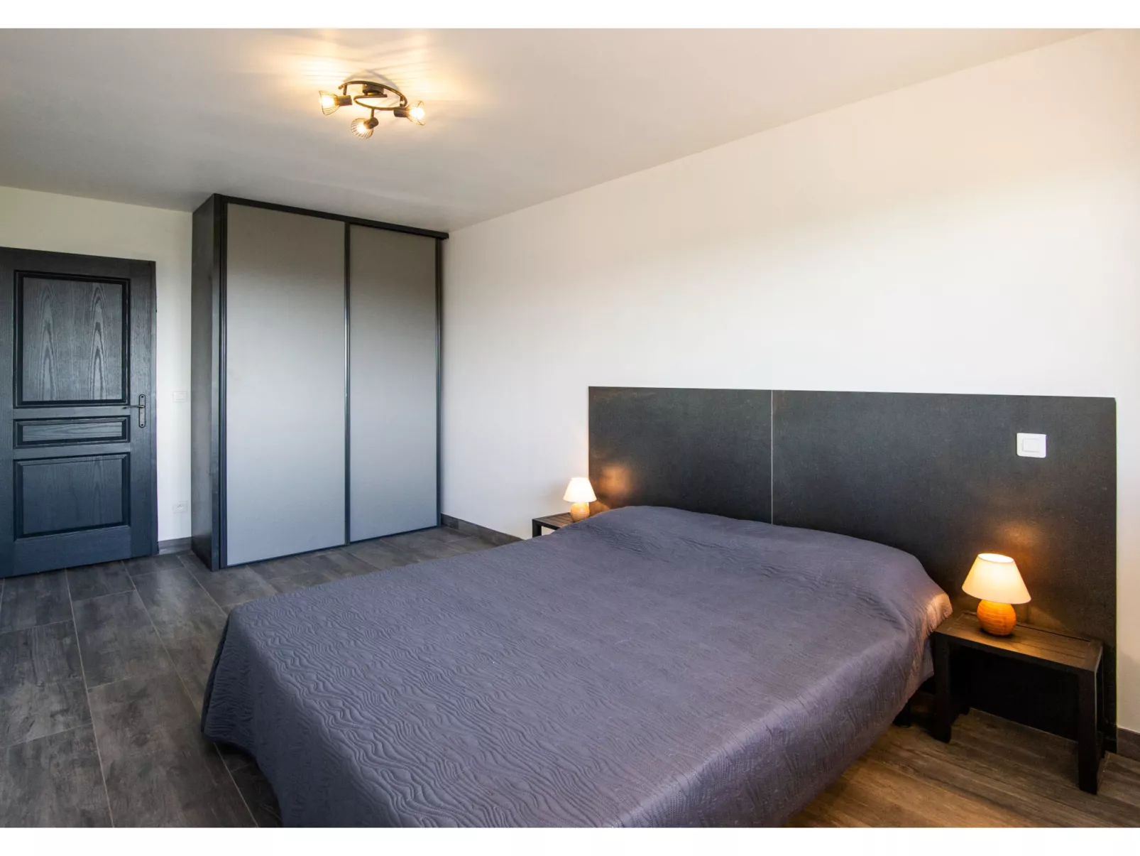 Maison mitoyenne, 190m² vue mer-Binnen